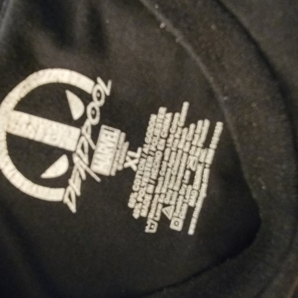 Deadpool T-shirt Size XL - Picture 5 of 5